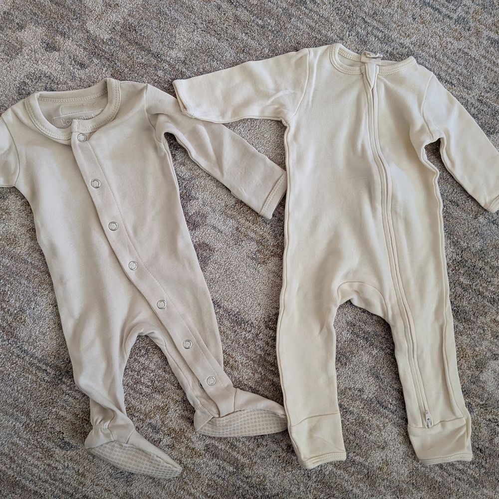 L'ovedbaby Cream Two-Pack Footed One-Piece Sleepers NWOT Organic Cotton Larkspur